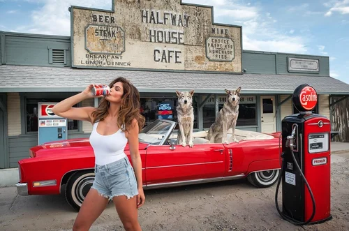 Cindy Crawford, spectaculoasă la orice vârstă