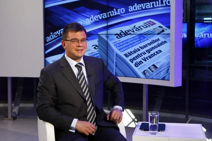 Mihai Răzvan Ungureanu, candidatul Forţei Civice FOTO Adevărul
