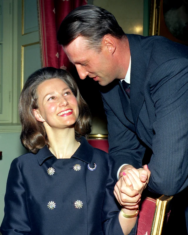 Regina Sonja și Regele Harald erau căsătoriți din 1968.