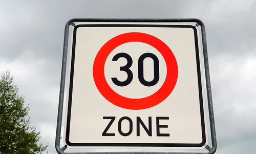 zone 30 337681 1280 jpg