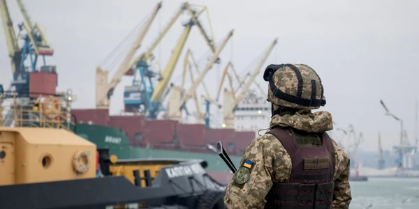 soldat ucrainean portul mariupol FOTO EPA