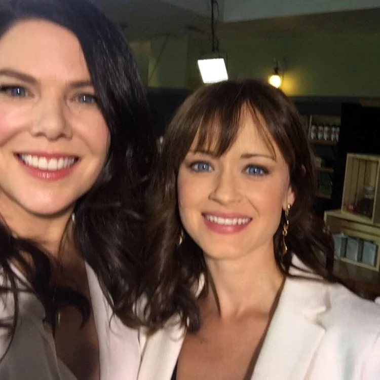 alexis bledel hepta 2054972 jpeg