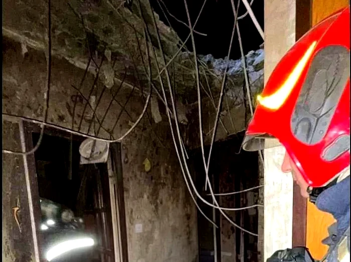 O dronă s-a prăbușit în timpul nopții peste un bloc din Galați.