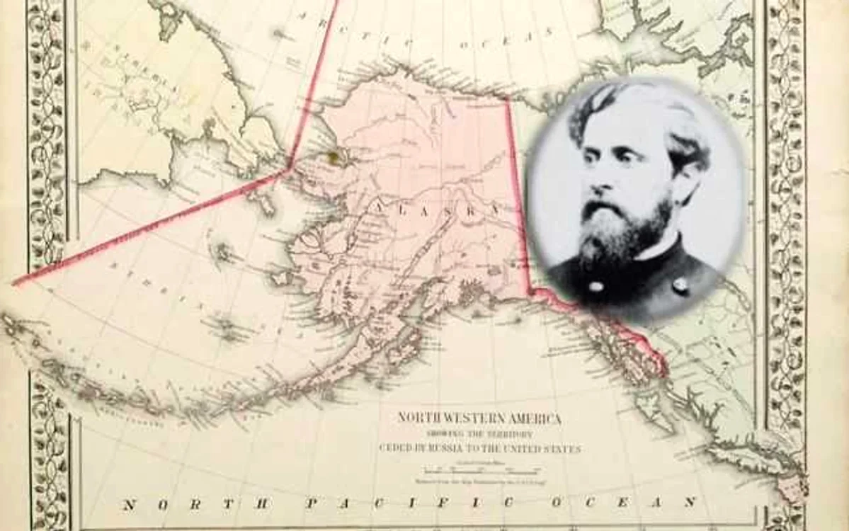 George Pomuţ şi harta teritoriului Alaska. FOTO: arhivă