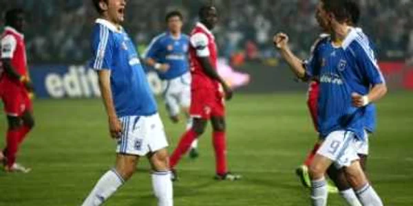 Florin Costea (stânga) ar putea face cuplu cu fratele său Mihai în atacul Ştiinţei şi în retur