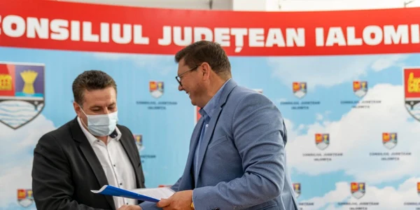 slobozia marian pavel a semnat contractele de finantare foto facebook/M.P.