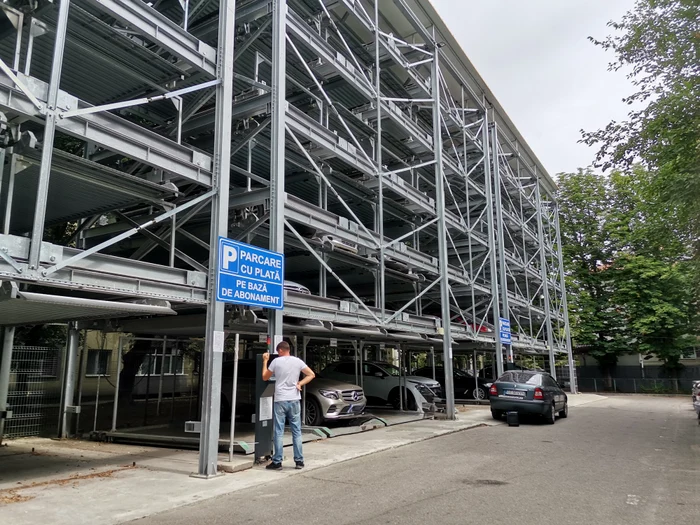 Firma care asigură mentenanța și-a trimis personal pentru verificări FOTO: A.M.