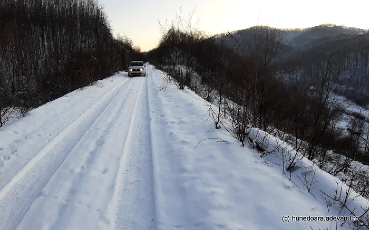 calea ferata deva brad zona pestera si valisoarea foto daniel guta adevarul