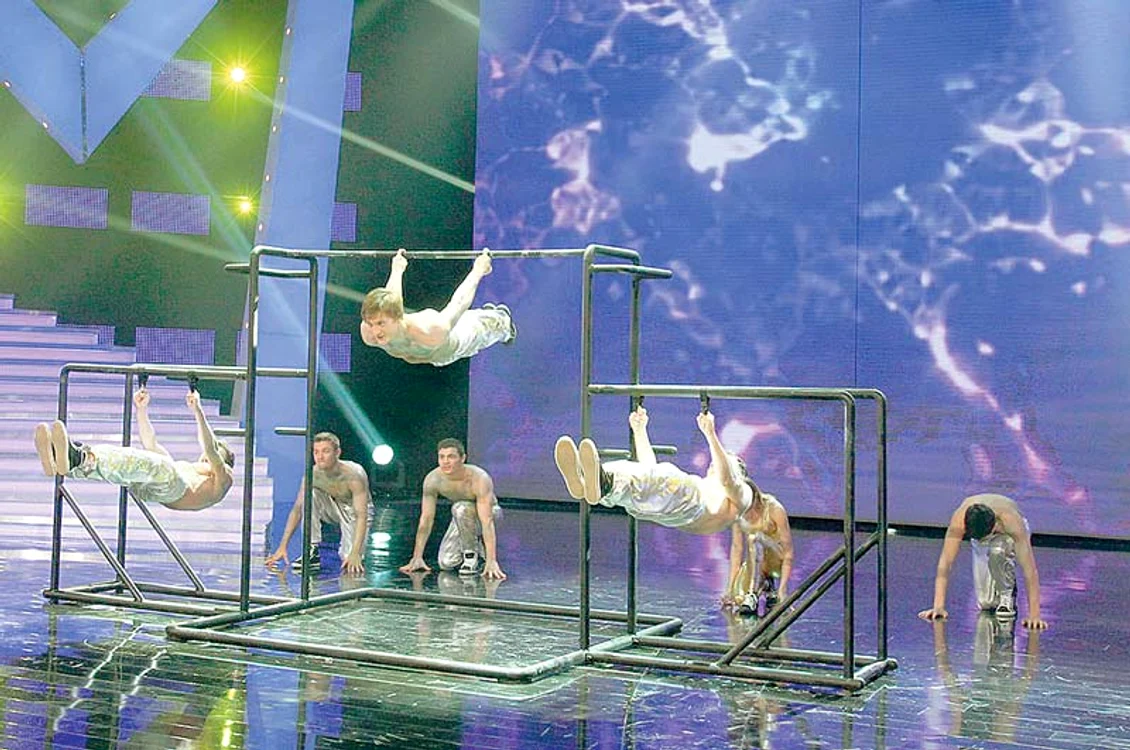 
    Locul 3- Trupa de acrobaţi Workout (fotografii: protv)  
