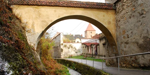 Maşinile ar urma să treacă şi prin două tuneluri, pentru ca monumentele din zonă să nu fie afectate Foto: Adevărul