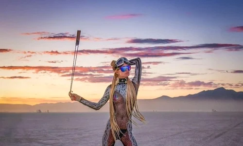 paris hilton desert jpeg