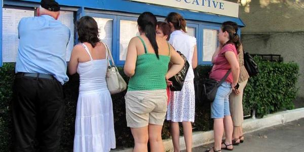 Peste 500 de profesori s-au înscris pentru concursul din 2 august