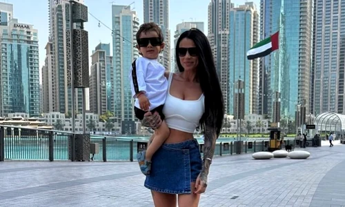 Roxana Vancea a plecat pentru 10 zile în Dubai, într-o super vacanță, cu soțul ei, Dragoș Paiu și băiețelul lor, Zian