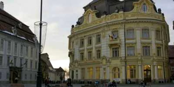 Multe dintre clădiri sunt în zona centrală a Sibiului