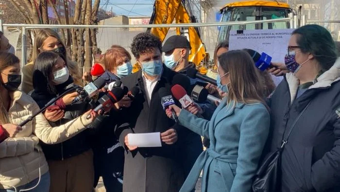Nicuşor Dan: Dacă sunteţi arhitecţi sau jurişti vă invit să înscrieţi la concurs pentru ocuparea celor 10 funcţii la Direcţia de Urbanism a PMB Foto Facebook