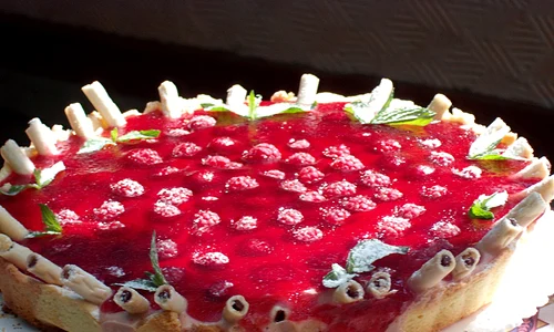 tarta cu zmeura jpeg