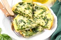 Omleta cu spanac si fasole verde  Sursa foto shutterstock 1305046762 jpg