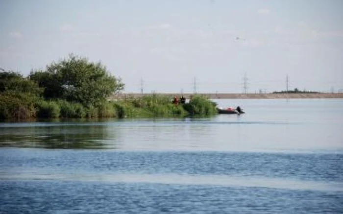 Slatina: Braconieri captivi în barajul de la Moşteni