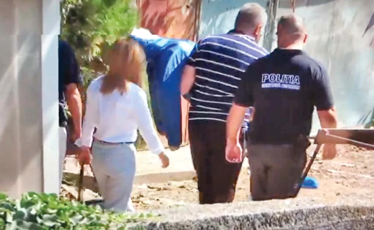 Poliţiştii au adus un manechin pe care Dincă l-a cărat la cazanul improvizat