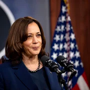 Kamala Harris (© Lisa Ferdinando / NARA & DVIDS Public Domain Archive)