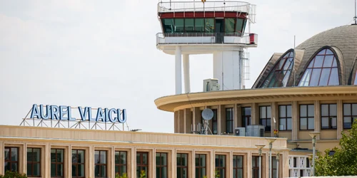 aeroport baneasa shutterstock jpg