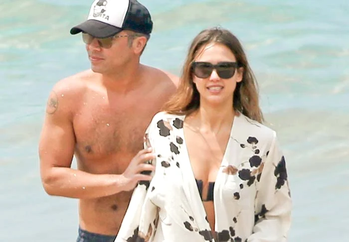 Jessica Alba și Cash Warren, mai îndrăgostiți ca niciodatăfotografii: hepta