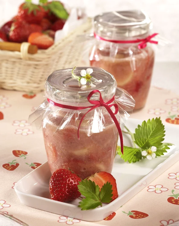 gem de capsuni cu banane jpeg