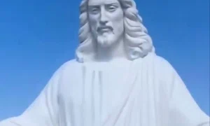 statuie iisus armenia erevan  jpg