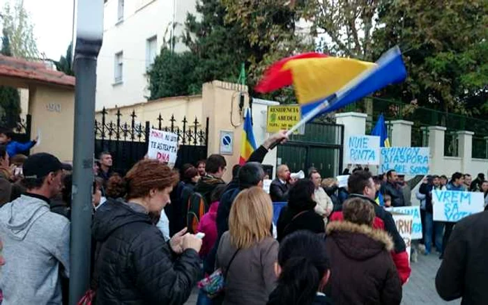 Proteste Madrid FOTO Romani de Pretutindeni/Facebook