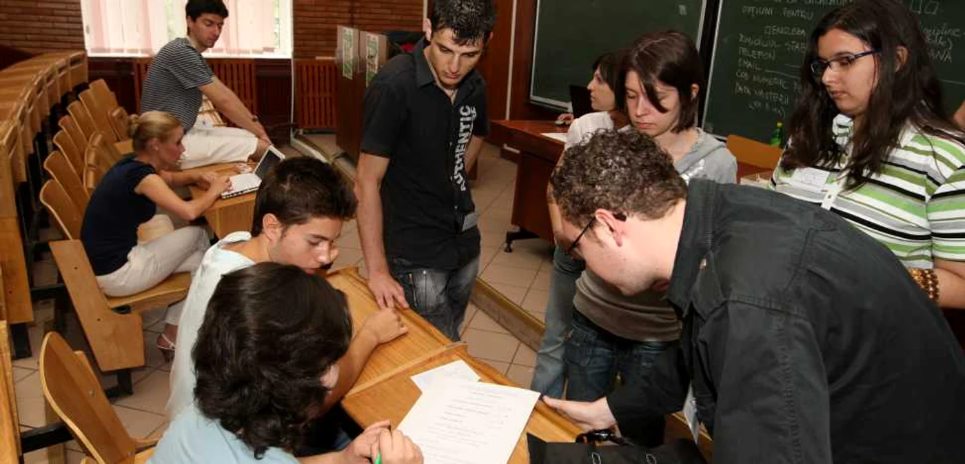 Candidații se pot înscrie la facultate și în weekend
