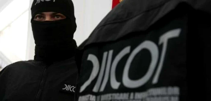 La acţiune au participat ofiteri de politie judiciara din cadrul Brigăzii de Combatere a Criminalităţii Organizate Galaţi Foto