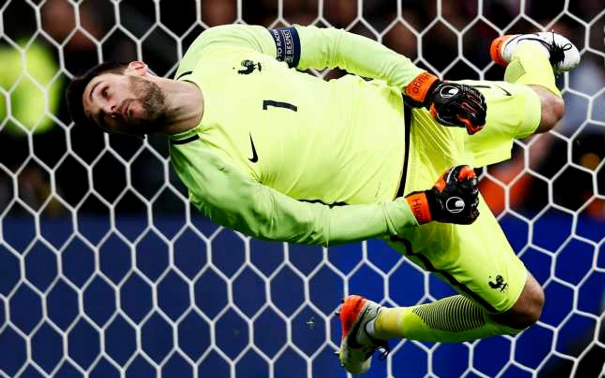 Portarul francez Hugo Lloris
