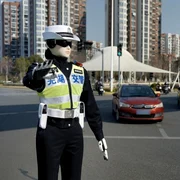 china politist robot jpg