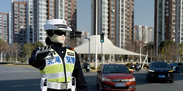 china politist robot jpg