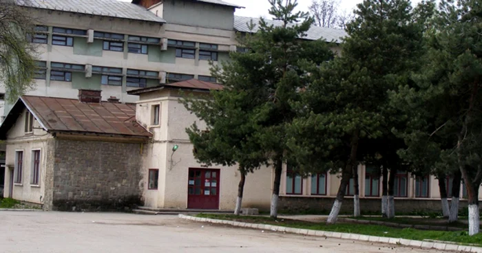 Cabinetul din Poiana Câmpina. Foto campinaph.ro