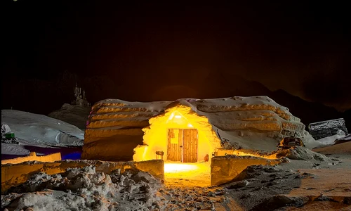 Hotelul de Gheață de la Bâlea Lac. sursa foto: arhivă