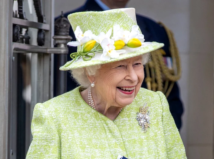 2 regina foto intro jpg jpeg