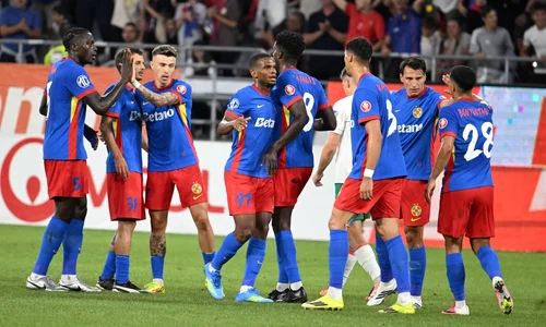 FCSB jucatori   FOTO Sportpictures jpg