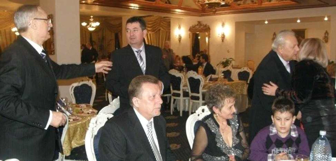Cristian Voia a petrecut mereu alături de prieteni  FOTO arhivă Adevărul