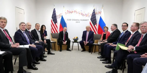 Vladimir Putin si Donald Trump la Osaka FOTO EPA-EFE