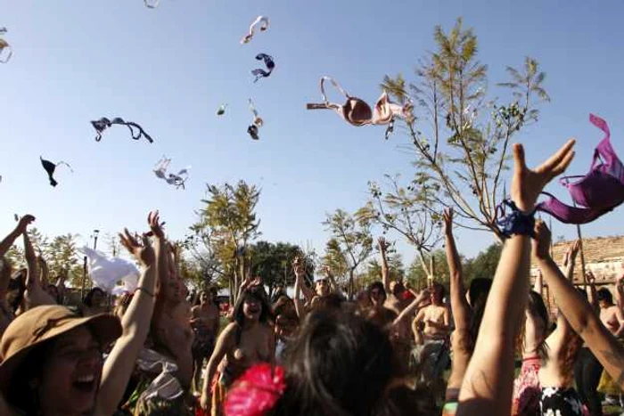 go topless day foto getty images/guliver splash