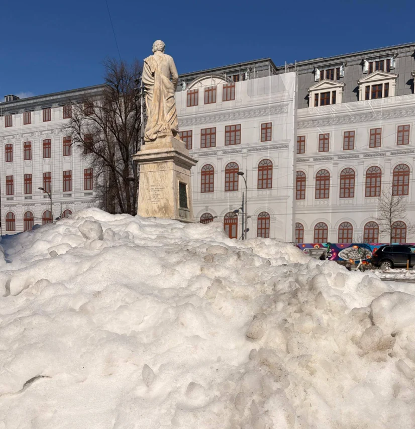 Cum arată kilometrul 0 al Bucureștiului la o săptămână după ninsoare