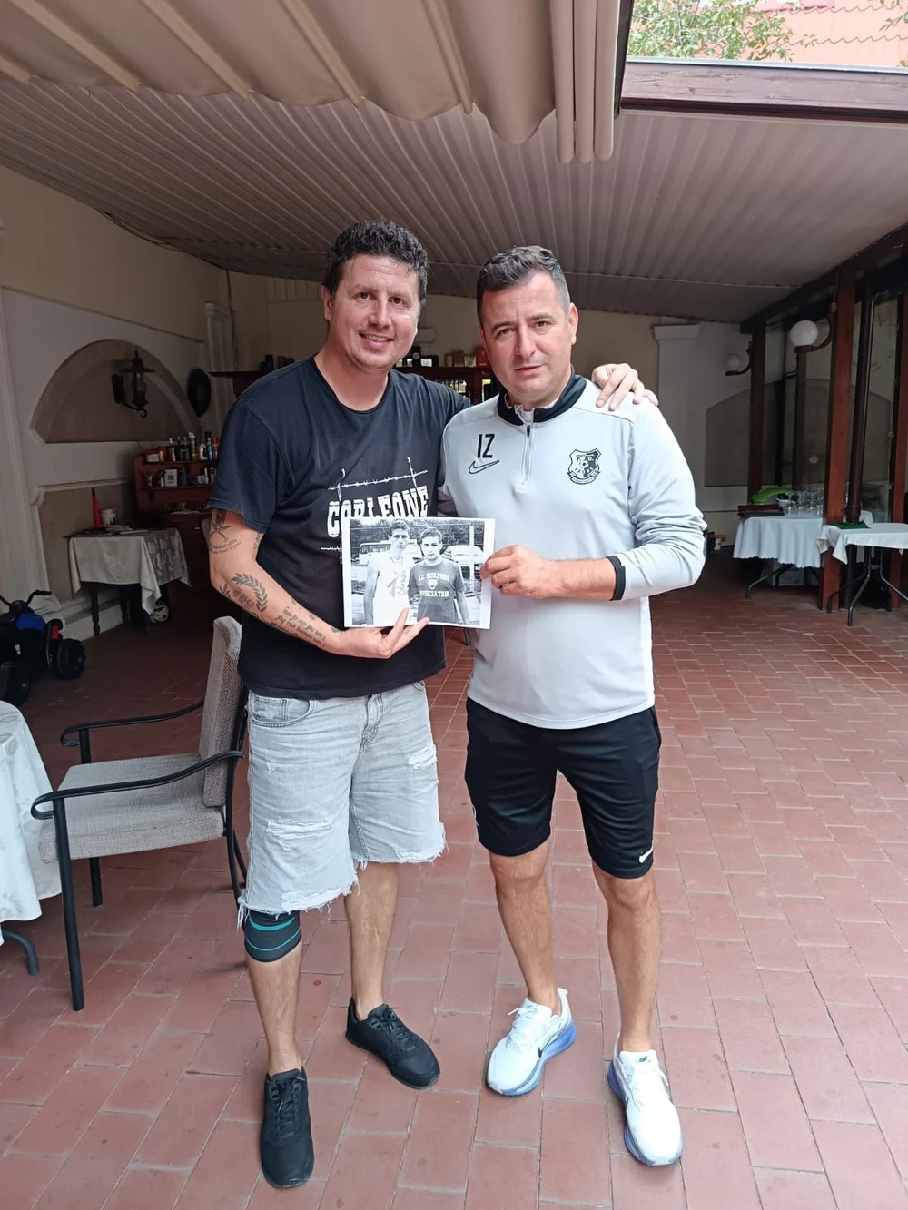 Suporterul poreclit „Zicu”, bătut pentru simpatia pentru Dinamo, și-a reîntâlnit idolul după 19 ani