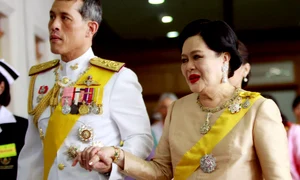 Regele Rama X și mama lui Sirikit profimedia 0574589437 jpg