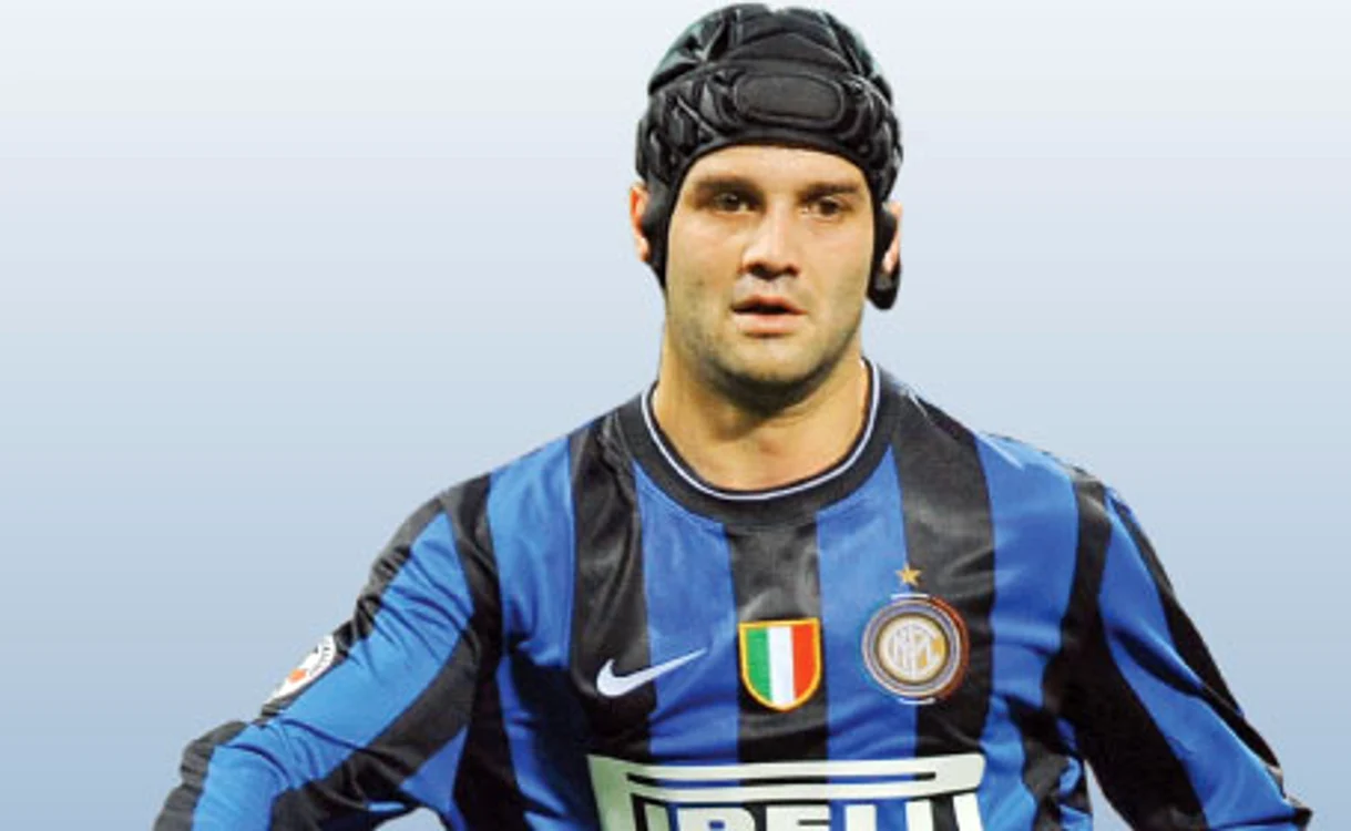 
    Cristi Chivu  