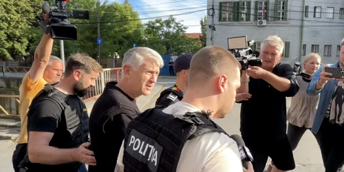 Pomohaci a fost săltat de poliție FOTO dejeanul.ro