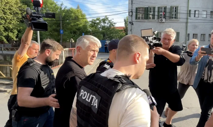 Pomohaci a fost săltat de poliție FOTO dejeanul.ro