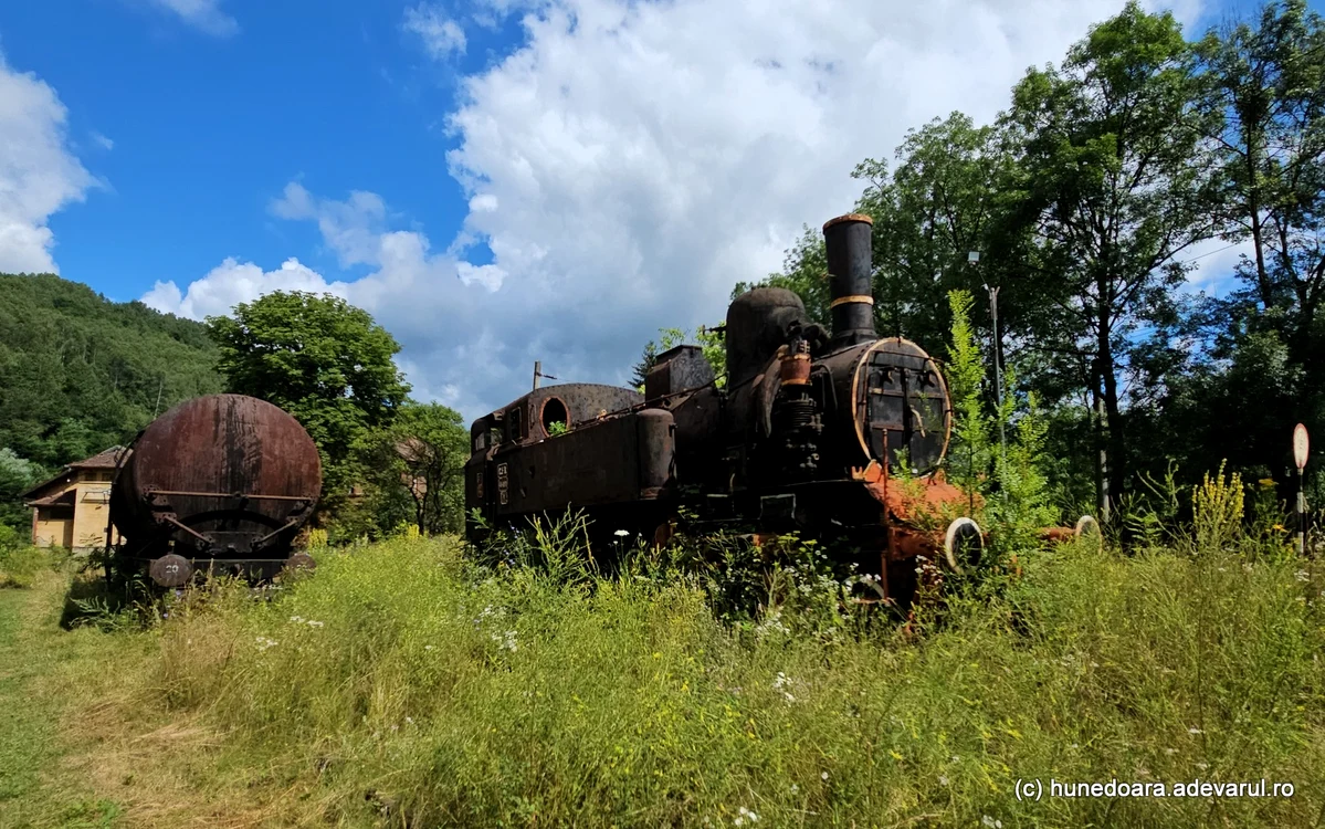 Locomotivă de apocă în petroșani. Foto: Daniel Guță