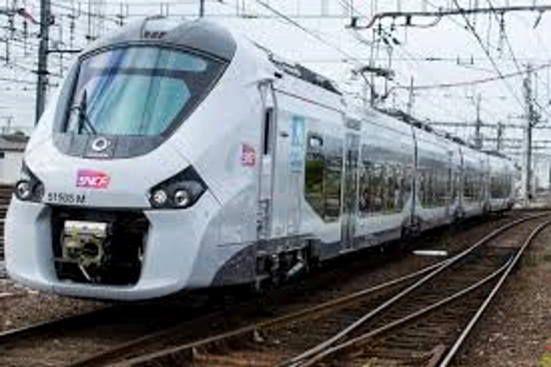 Trenul este de producție franceză și costă nouă milioane de euro