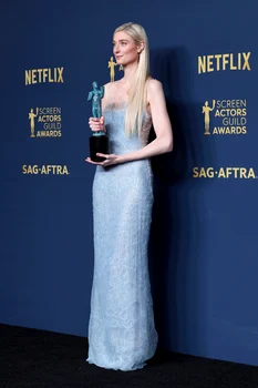 Elizabeth Debicki la SAG Awards 2024